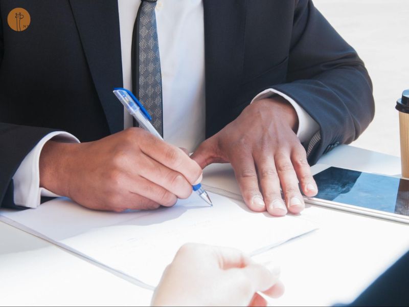 Hợp đồng thuê văn phòng có cần công chứng không?
