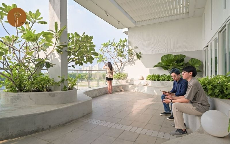 Ví dụ về văn phòng xanh có vườn tầng mái